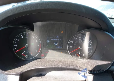 2018 Kia Optima S z USA, uszkodzony, nr VIN 5XXGT4L37JG206077